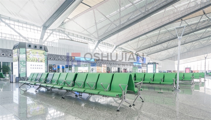 airport chairs