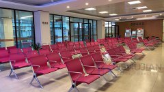 What material is good for trash cans in public spaces, and how should they be placed?