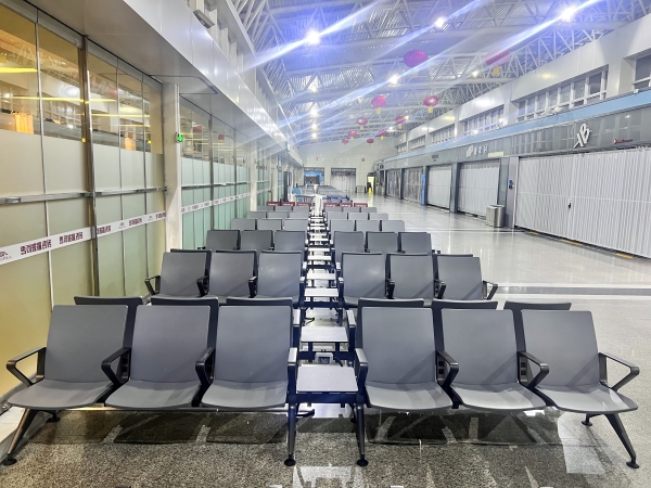 airport waiting chairs