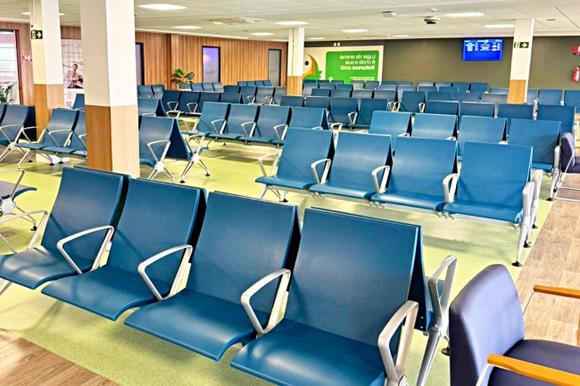 airport chairs