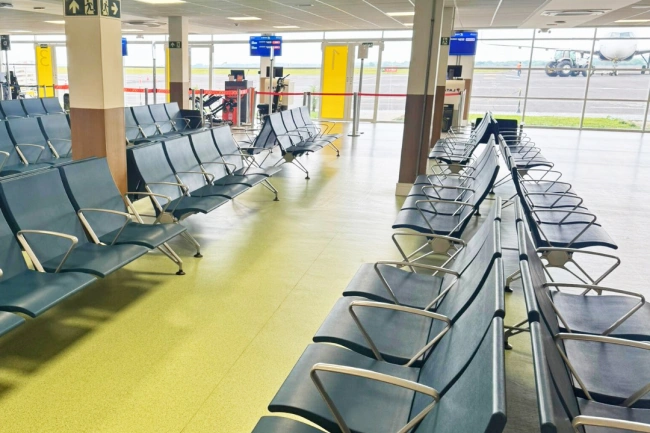 airport chairs