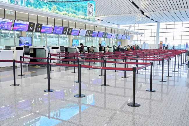 Airport Belt Barrier