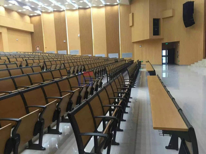 Daily Tips: How to maintain the rows of chairs in the school ladder room(图1)