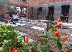 ＂City Furniture＂ Public Seating with ＂Temperature＂