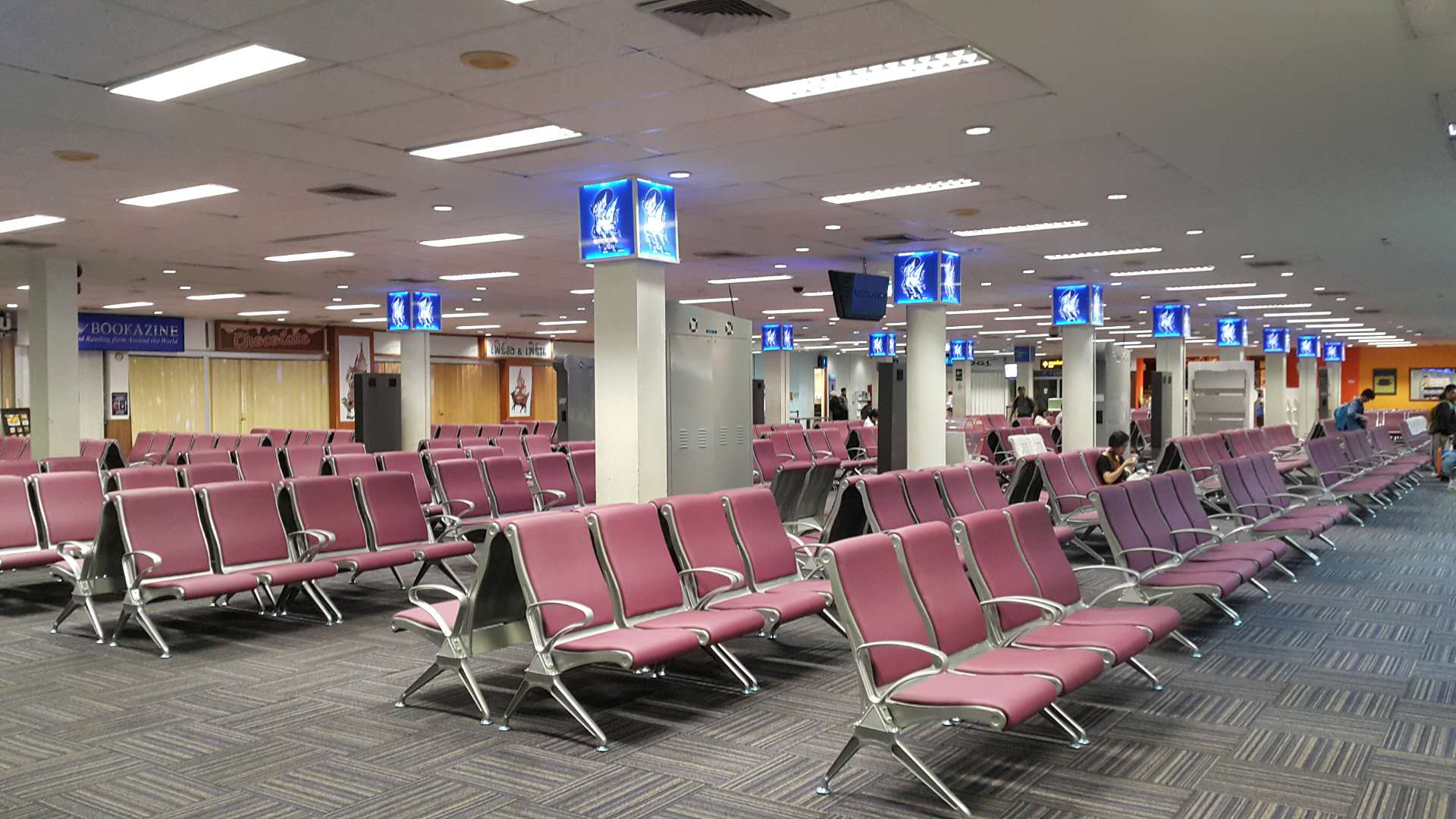 airport chairs 