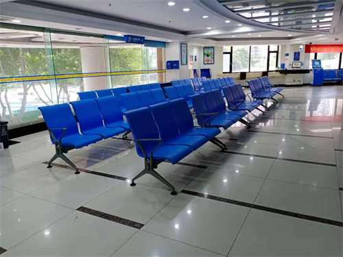  waiting chairs 
